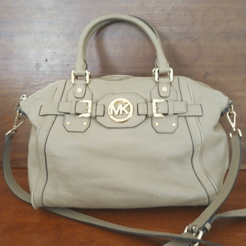 Michael Kors Beige Tote With Detachable Crossbody Strap